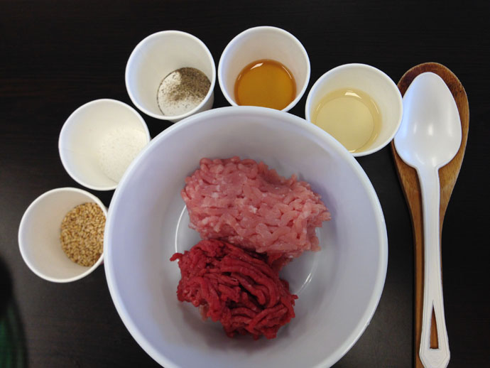 Cooking in Korea – Learning to Make Mandu